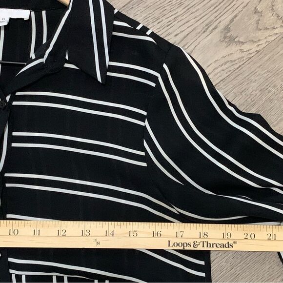 DR2 Tie Front Blouse Women’s XS Black White Block Stripe High Low Button Up. - Picture 10 of 12
